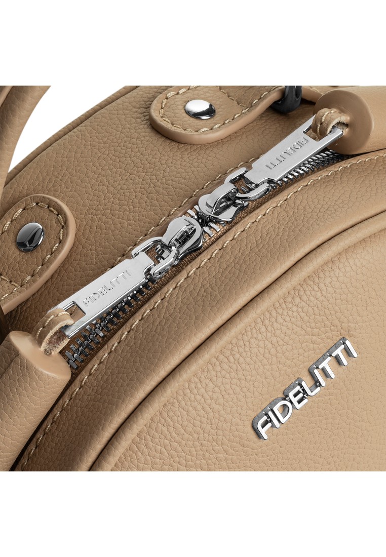 Рюкзак кожаный женский