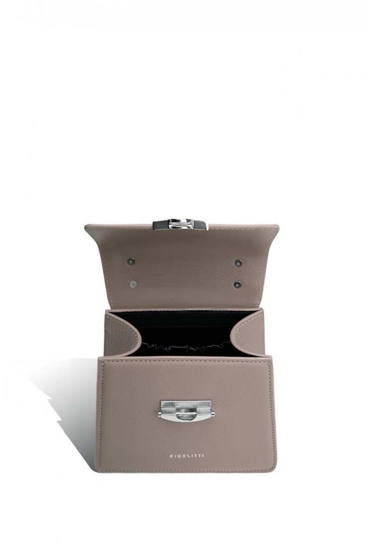 Сумка шкіряна жіноча