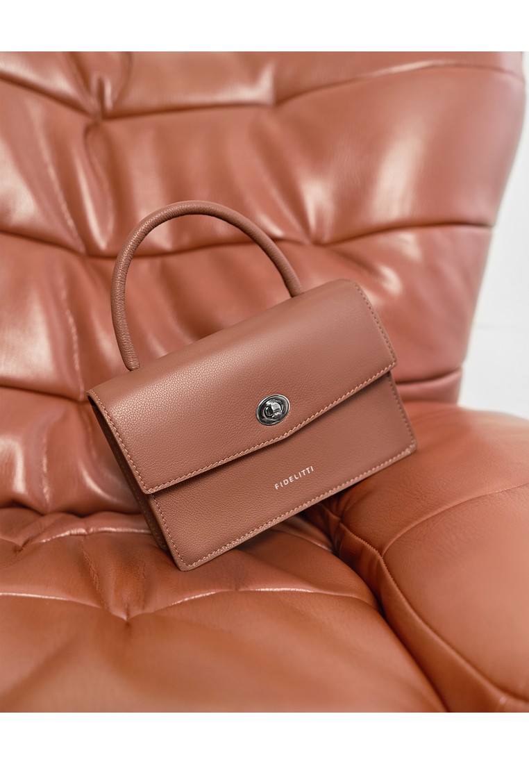 Сумка кожаная женская