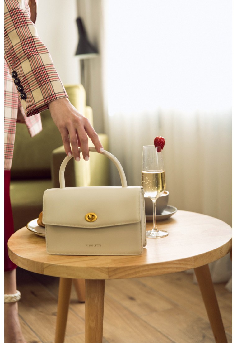 Сумка шкіряна жіноча