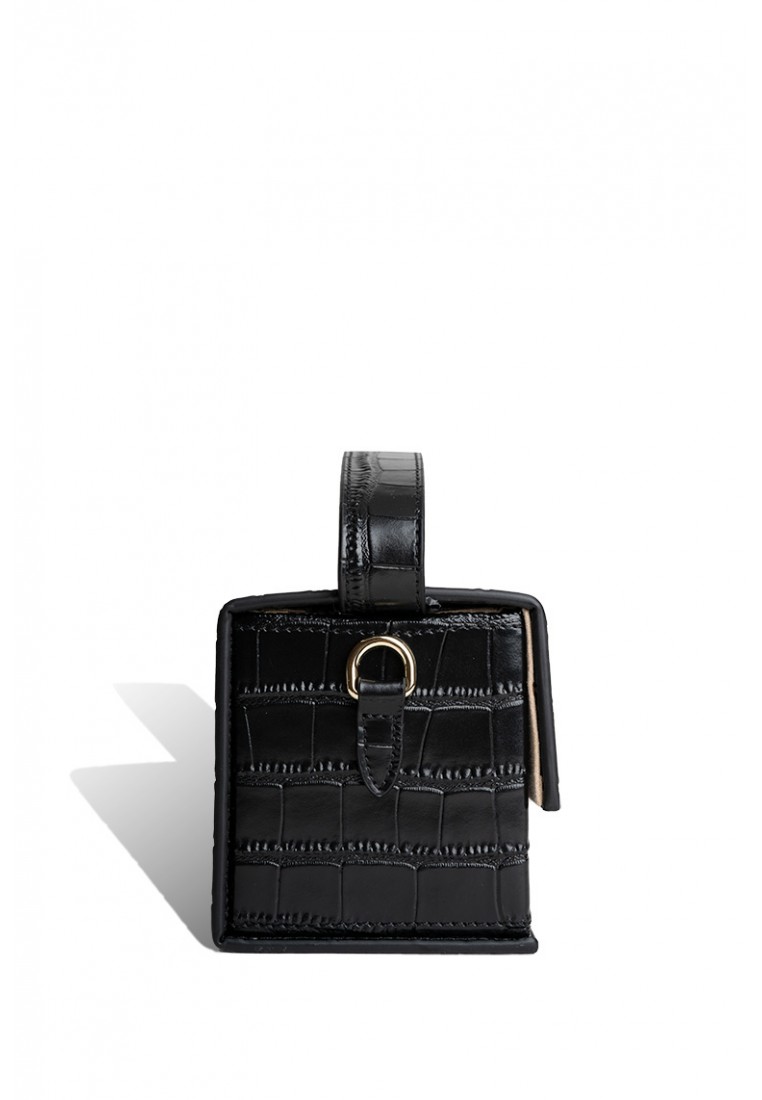 Сумка лаковая женская